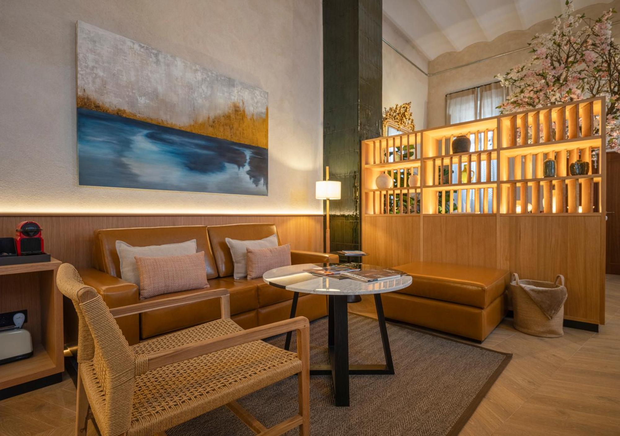 City Center - Avenue Luxury Apartment - Private Free Parking Seville Exterior photo